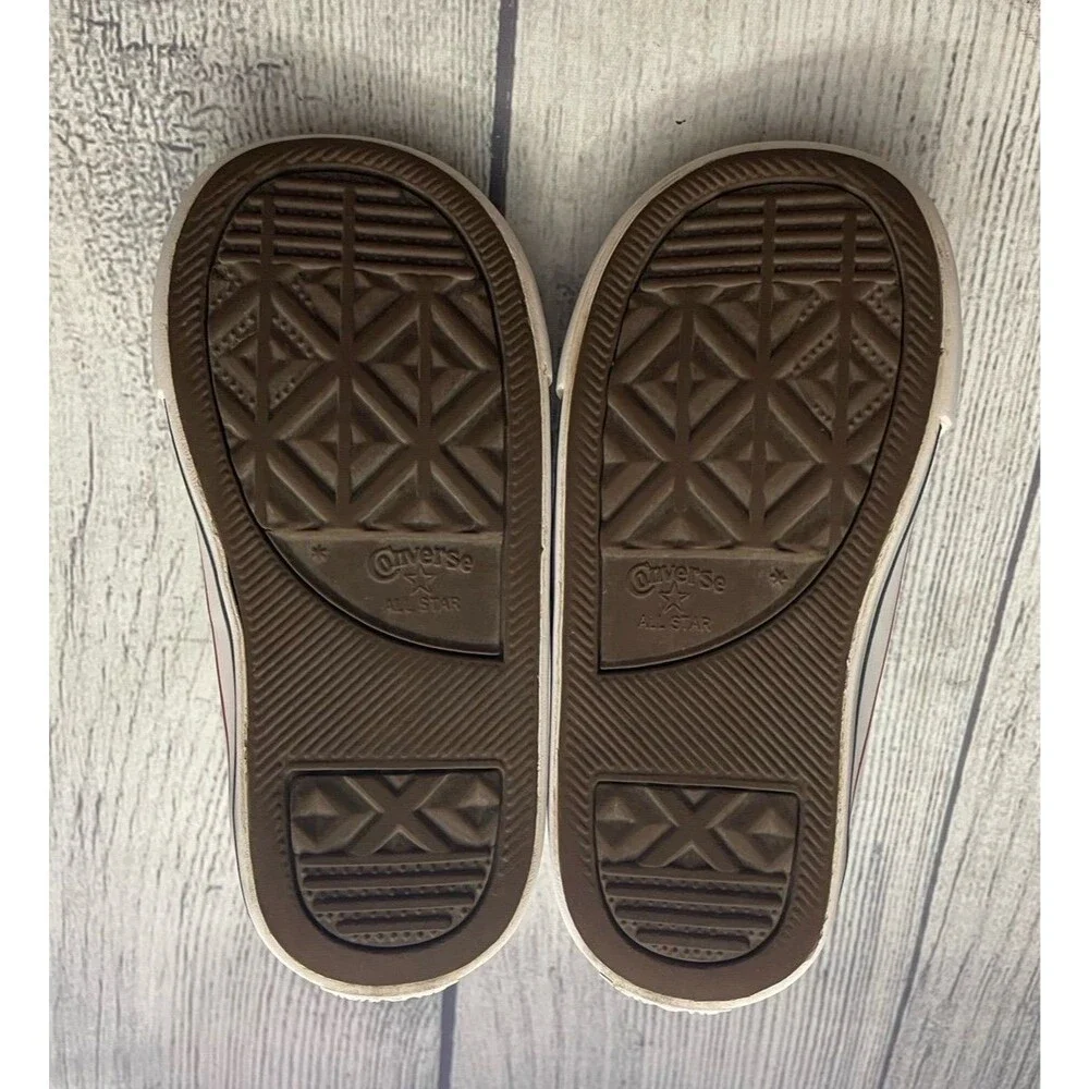 White Converse All Stars Toddler Shoes, Size 9